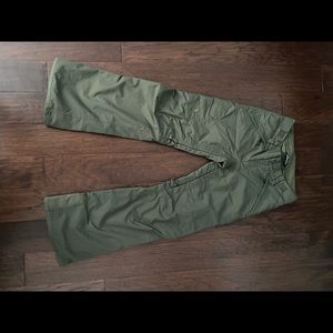 NORTH FACE WOMENS SKI PANTS.
